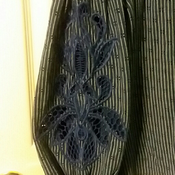 Top - Picture 3 of 4